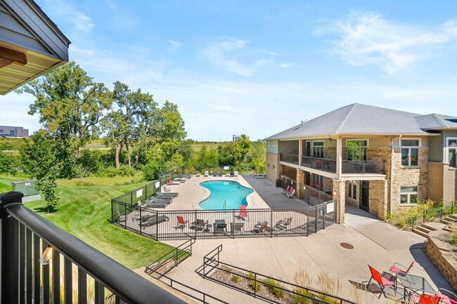 Building Photo - 8350 Cascade Ave