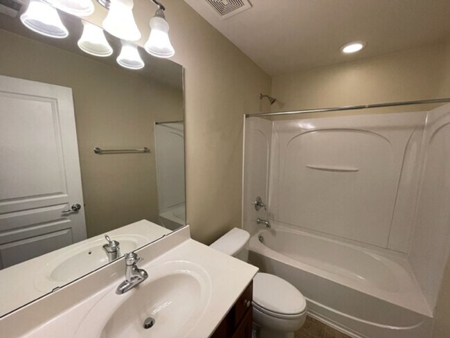 Building Photo - 8203 Saltwood Pl