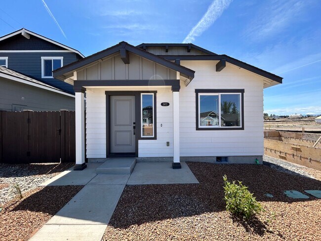 Building Photo - 50% Off Rent! Brand New 3 Bed, 2.5 Bath Home with Open Concept & 2-Car Garage