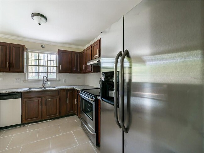 Building Photo - 4140 Gunnin Rd