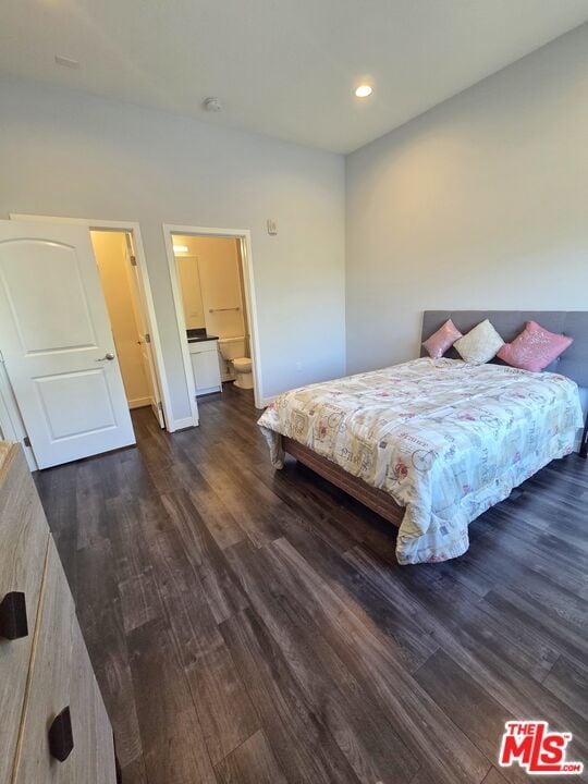 Building Photo - 2651 S Hobart Blvd