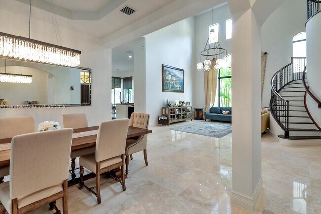 Building Photo - 17931 Lake Azure Way