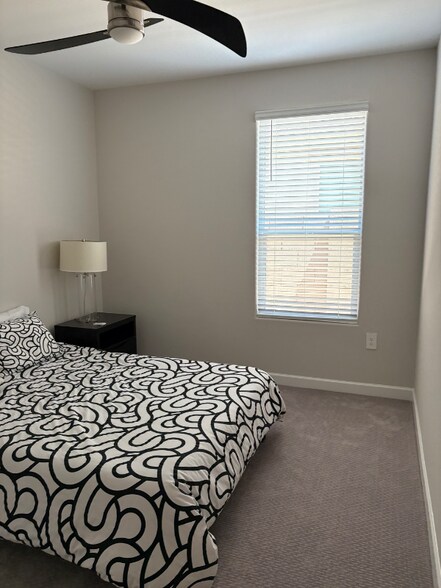 Building Photo - 37852 W San Clemente St