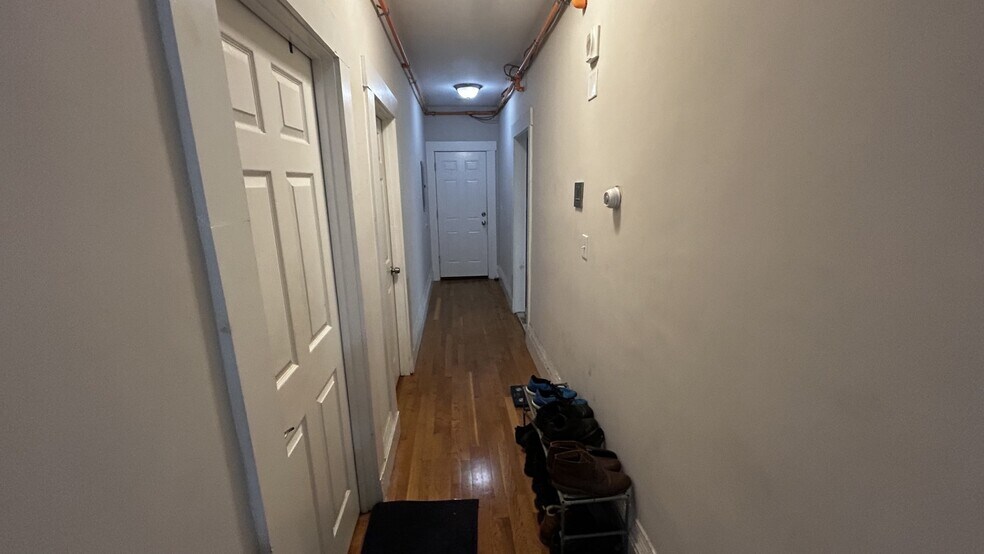 Building Photo - 3147-3149 Washington St. Unit 2