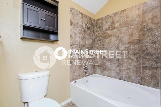 Building Photo - 3 Bedroom Pet-Friendly Home in Cedar Hill,...