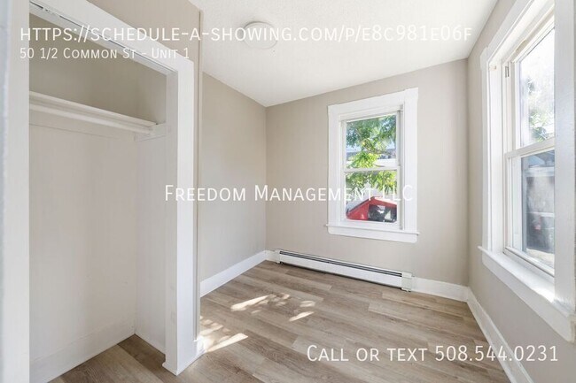 Building Photo - 50 1/2 Common St-Unit 1