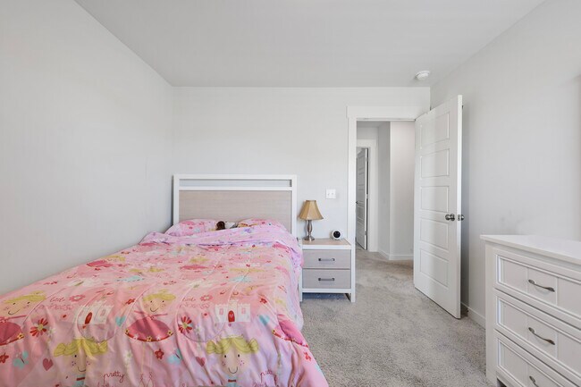 Building Photo - 417 Wind Dance Dr