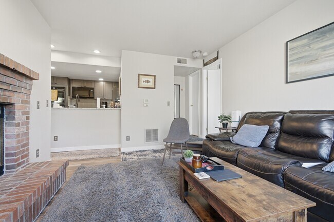 Building Photo - 4760 S Wadsworth Blvd