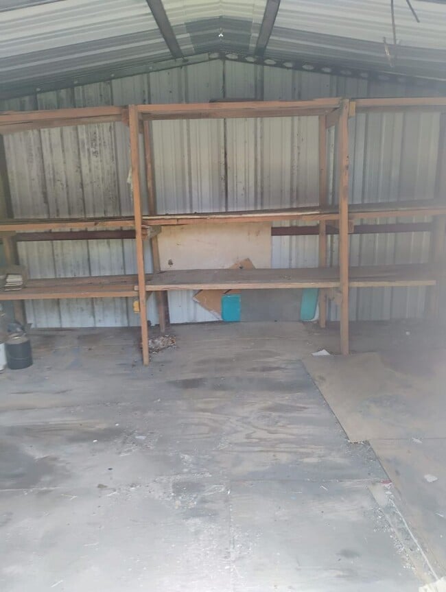 Building Photo - 609 Freeman Dr