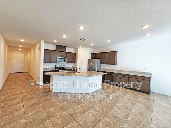 Building Photo - 3543 E Wallowa Dr