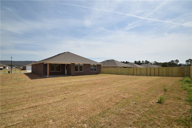 Building Photo - 557 Colorado St