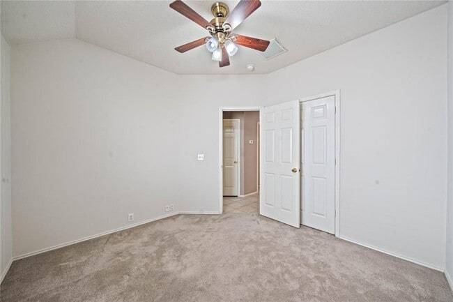 Building Photo - 11843 Leaf Oak Dr