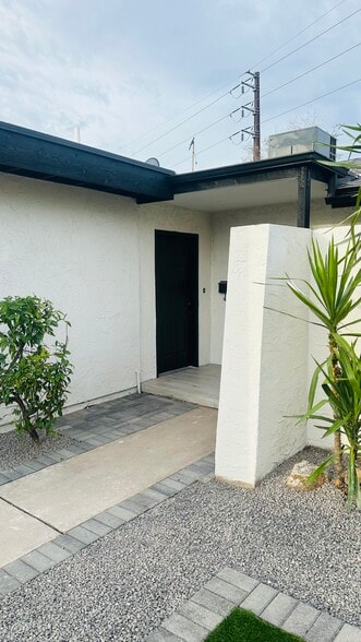 Building Photo - 2638 N 87th Ter