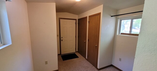 Building Photo - 5250 Cleghorn Canyon Rd