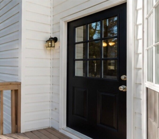 Building Photo - 4084 Pinehurst Valley Dr