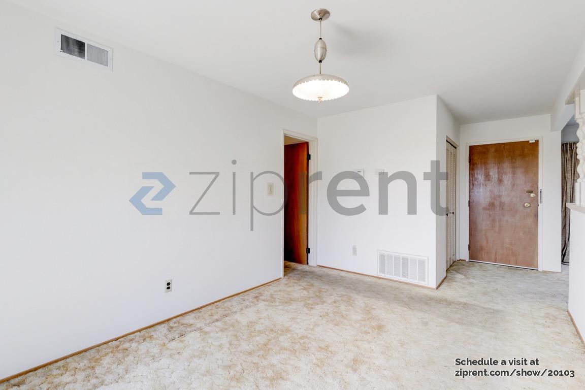 Building Photo - 3100 Ascot Ct