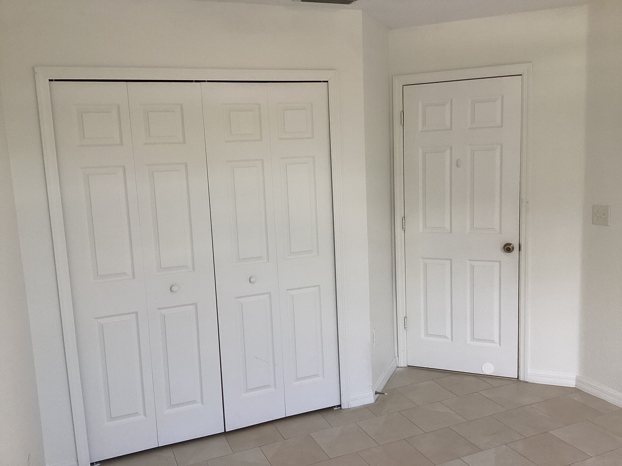 Building Photo - 1424 Mistflower Ln