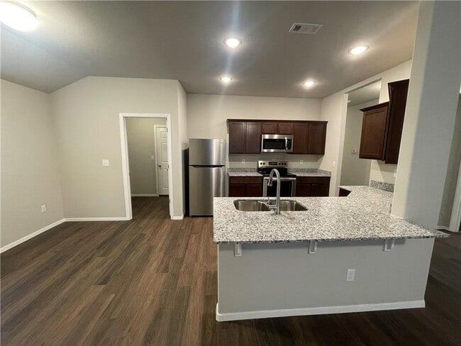 Building Photo - 2705 Bauer St