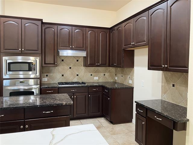 Building Photo - 7585 Hidden Cove Ln