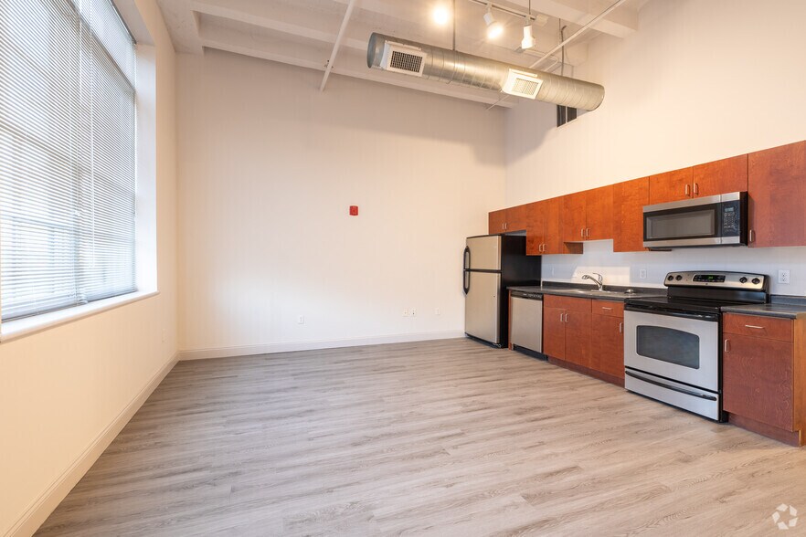 24 Mount Vernon Apartments 24 Mount Vernon St Lynn MA 01901