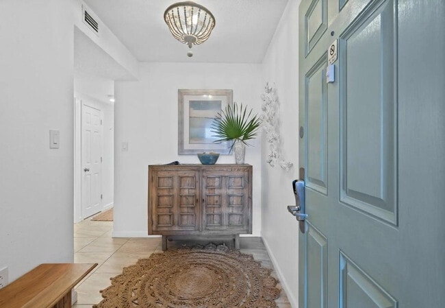 Building Photo - 500 Gulf Shore Dr