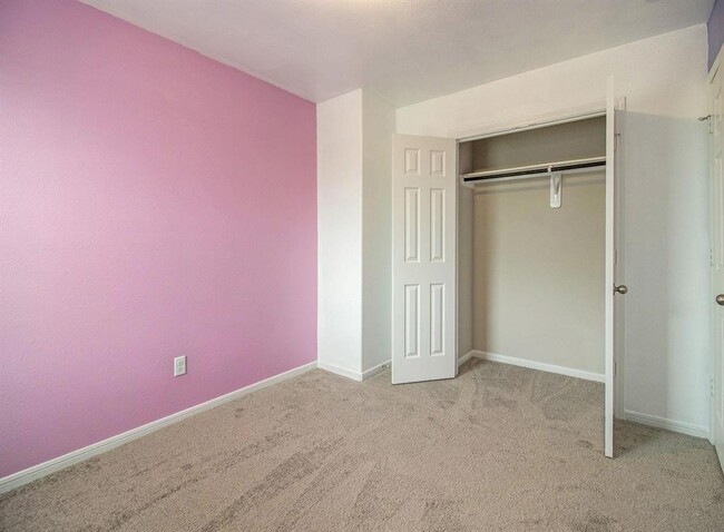 Building Photo - 13205 Leisure Cove Dr