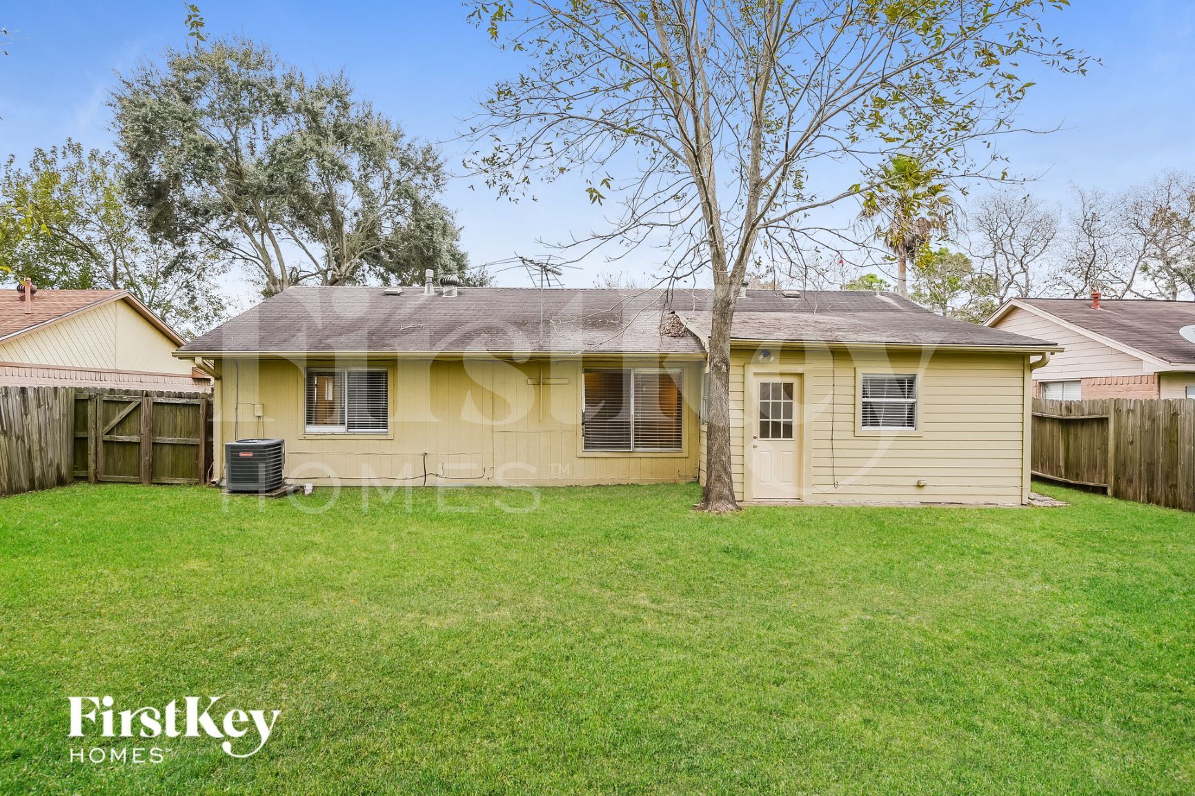 Building Photo - 2718 N Brompton Dr