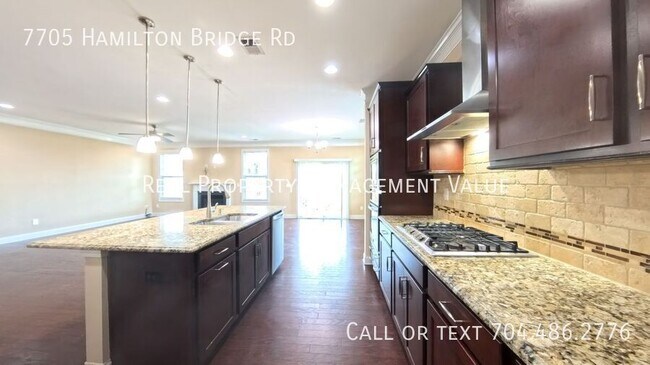 Building Photo - 7705 Hamilton Bridge Rd