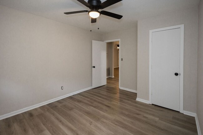 Building Photo - 1011 W Slaton Ave
