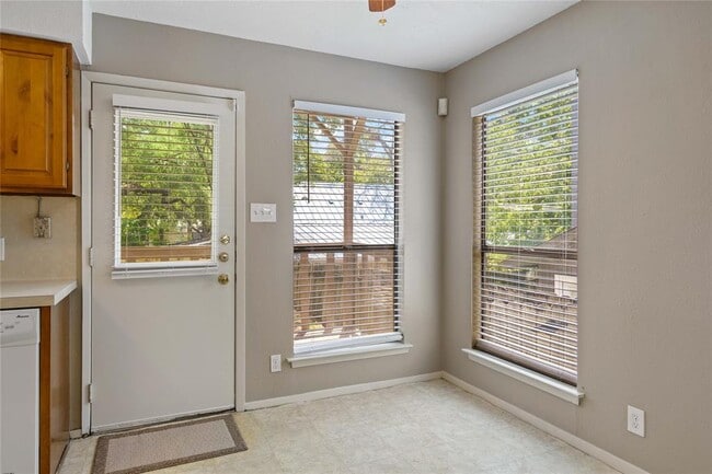 Building Photo - 8005 Hood Cir