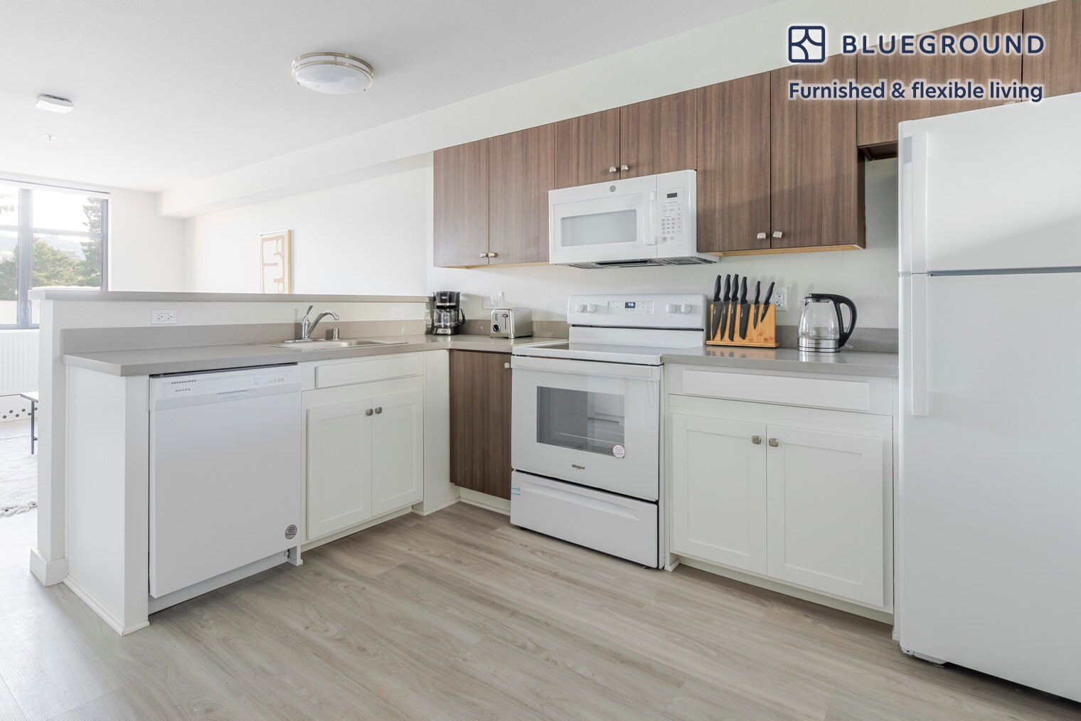 Building Photo - 1698 University Ave