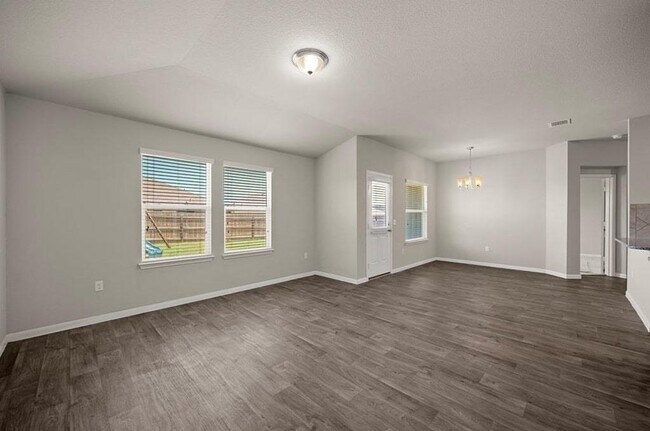 Building Photo - 144 Sulphur River Lp