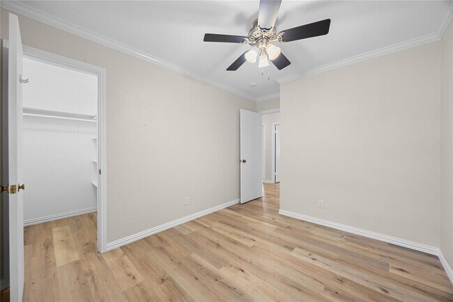 Building Photo - 2608 Water Well Ln