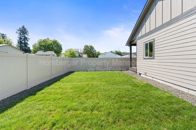 Building Photo - 222 N Sargent Rd