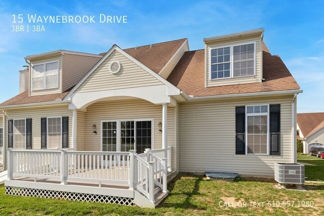Building Photo - 15 Waynebrook Dr