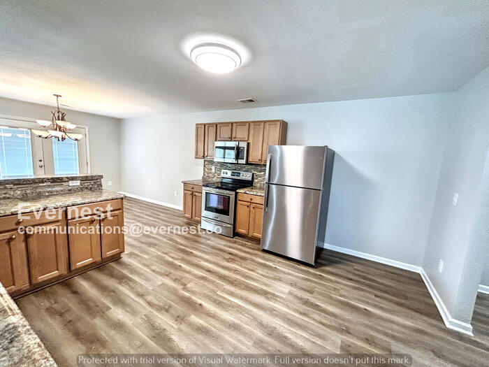 Building Photo - 234 Dormont Dr NE