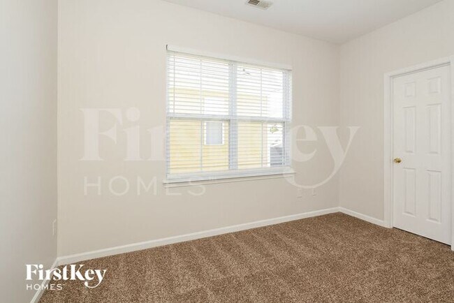 Building Photo - 107 Kensington St