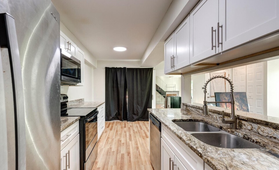 Building Photo - 133 Hammershire Rd