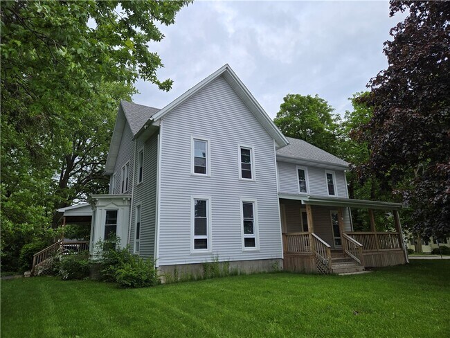 Building Photo - 2366 Spencerport Rd