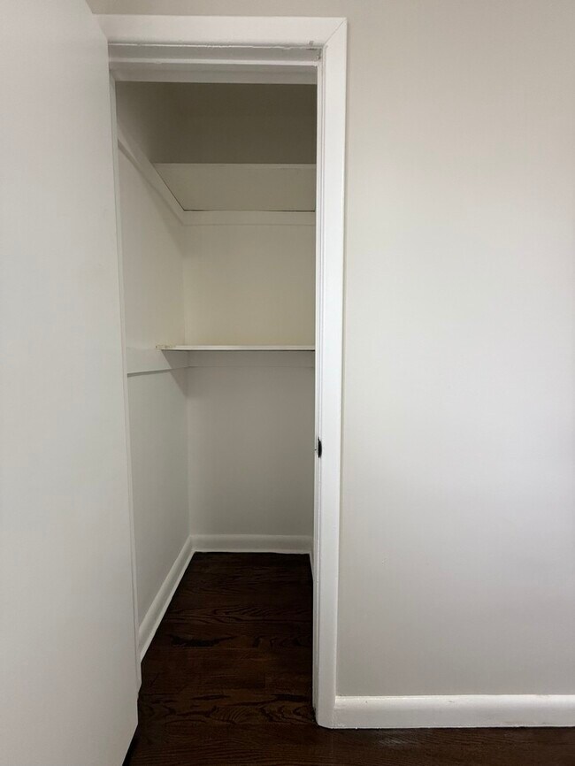 Building Photo - 36 Collins Ln