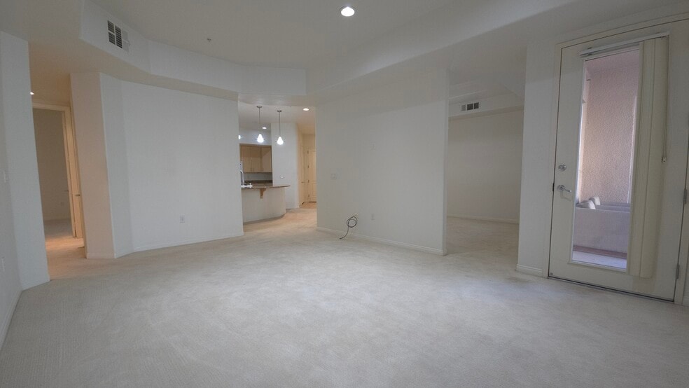 Building Photo - 26 E Serene Ave