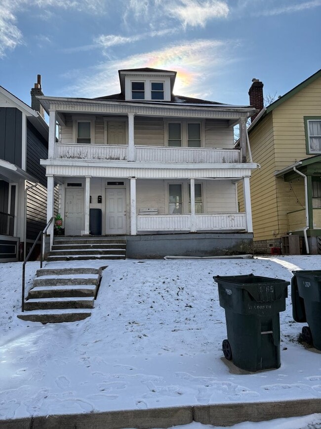 Building Photo - 1473-1475 Hildreth Avenue