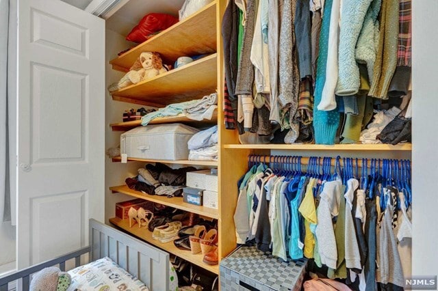 Building Photo - 326 Bridge Plaza N