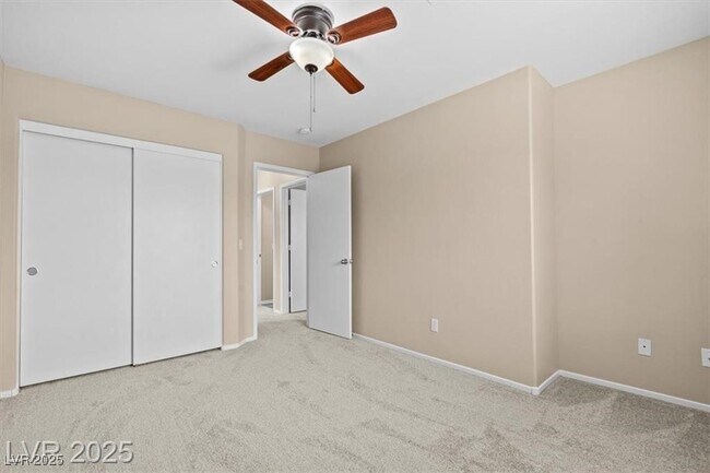 Building Photo - 9709 N Fast Elk St