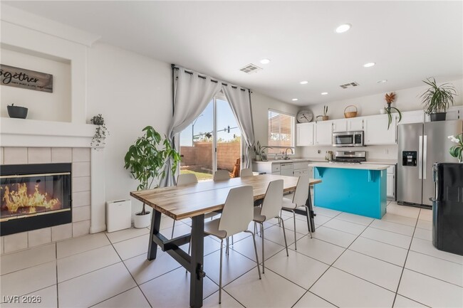 Building Photo - 8179 Palace Monaco Ave