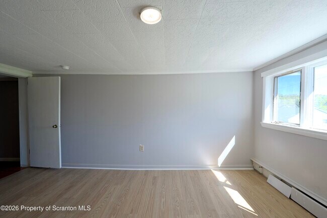 Building Photo - 434 20th Ave