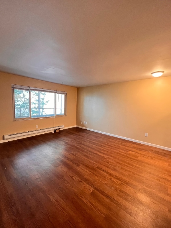 Building Photo - 14332 32nd Ave NE