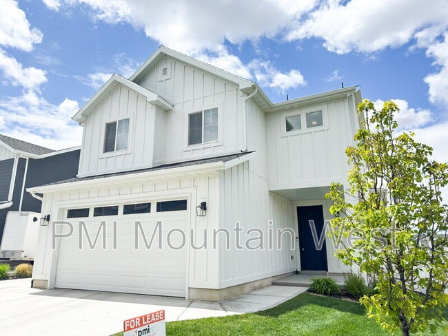 Building Photo - 3855 S 3025 W