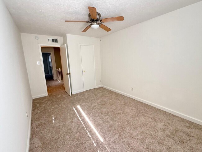 Building Photo - 14719 Barryknoll Ln