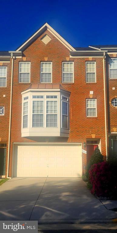 Building Photo - 9333 Cumbria Valley Dr